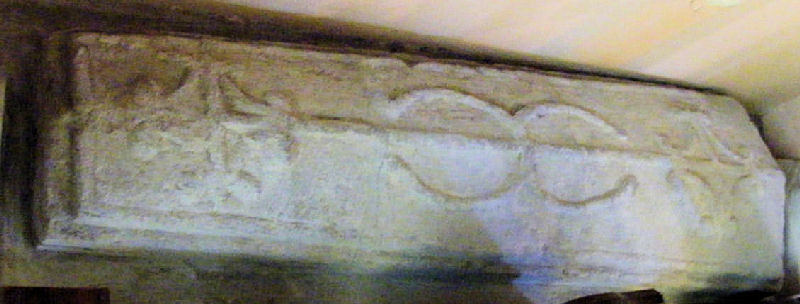 Tomb with floriated cross 1200